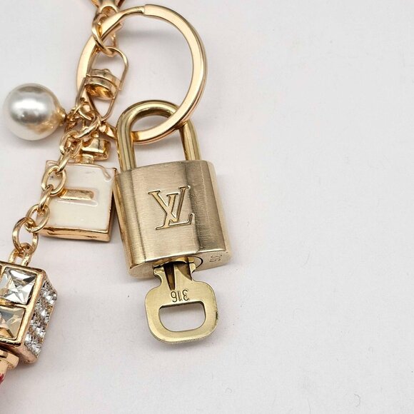 Authentic Louis Vuitton Lock & Key with unbranded Bagcharm, Keycharm, Keychain - Picture 8 of 9